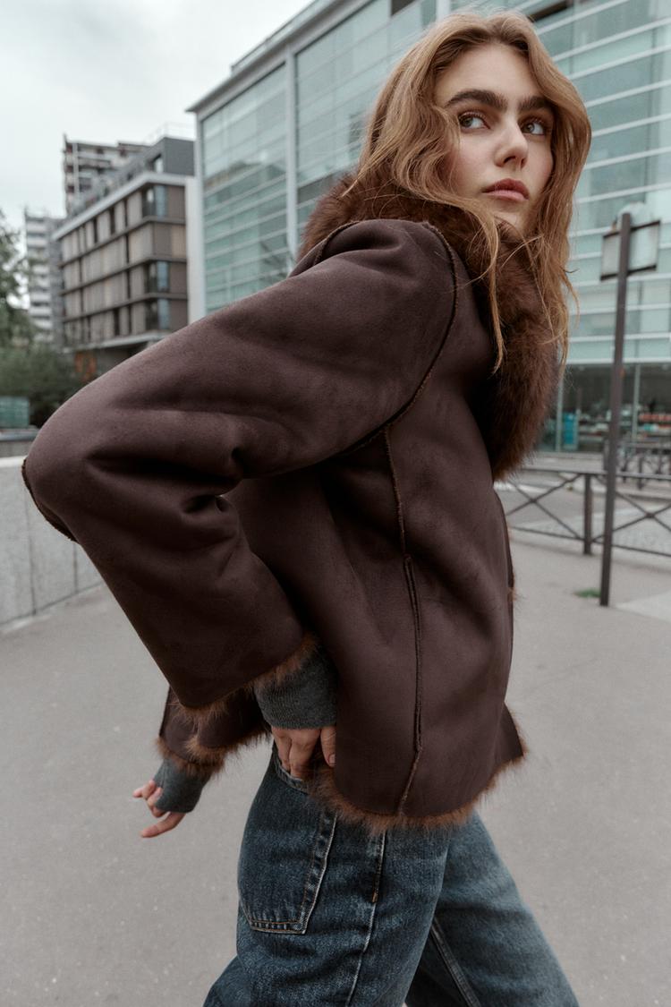 VESTE RÉVERSIBLE EFFET DAIM ET FAUSSE FOURRURE